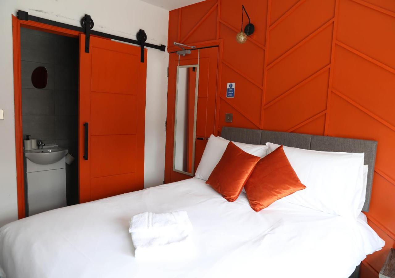 Cb Stays - Private Rooms With Ensuite And Kitchenette In Peterborough Kültér fotó