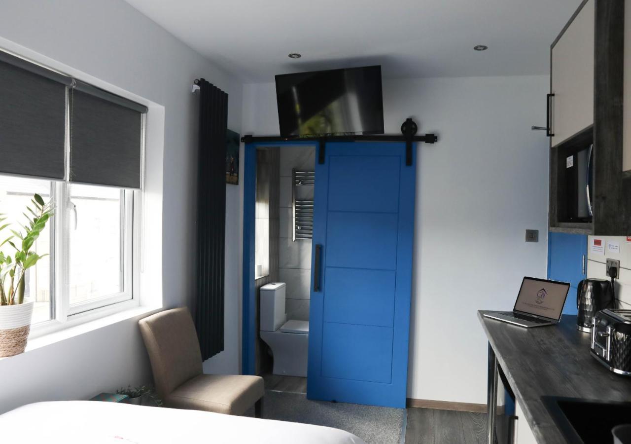 Cb Stays - Private Rooms With Ensuite And Kitchenette In Peterborough Kültér fotó